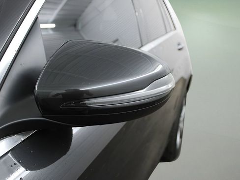 Used 2021 Mercedes-Benz GLC 300 image 36