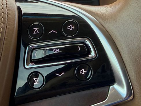 Used 2016 Cadillac Escalade Platinum image 27