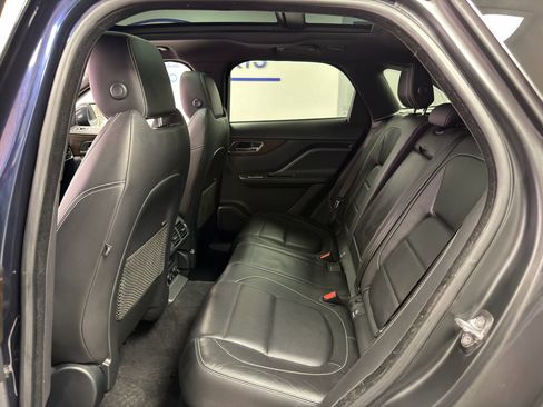 Used 2017 Jaguar F-PACE S image 32