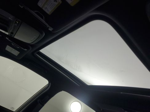 Used 2025 Subaru Forester Premium image 30