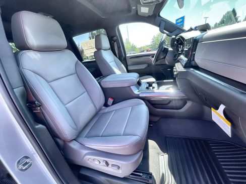 Certified 2024 Chevrolet Silverado 2500 LTZ w/ LTZ Convenience Package image 29