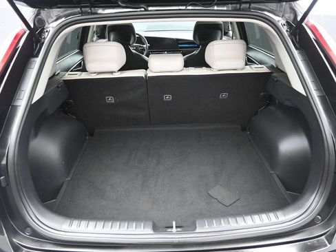 Certified 2023 Kia Niro EX Touring FWD image 33