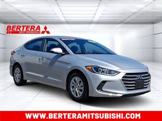 Used 2018 Hyundai Elantra SE FWD video 1