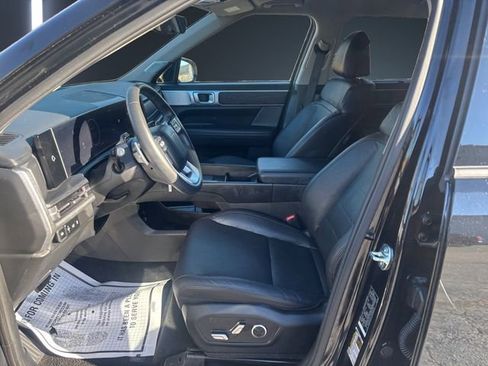 Used 2024 Hyundai Santa Fe Limited image 9