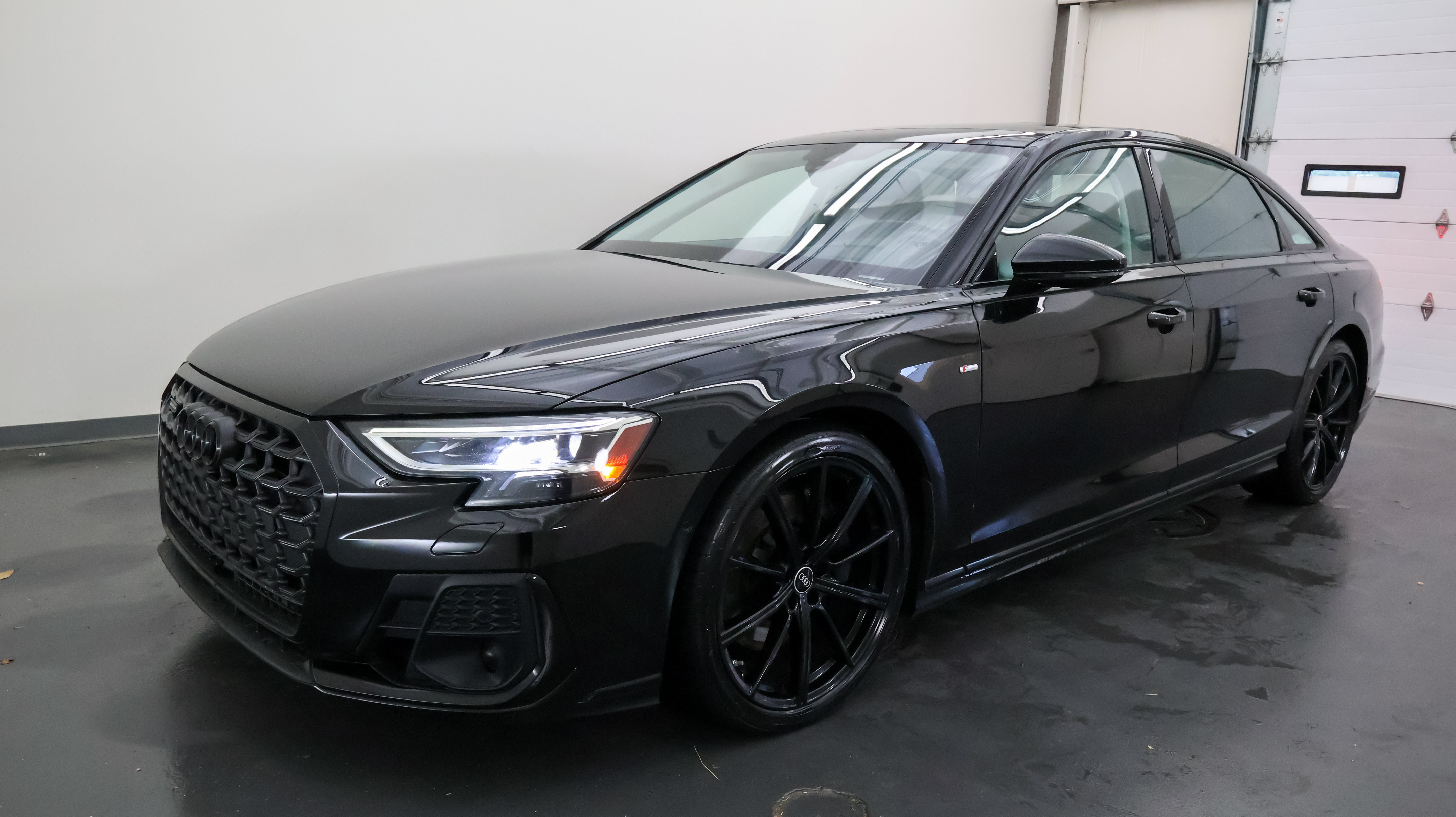 Used 2022 Audi A8 L 3.0T w/ Executive Package AWD/4WD image 7