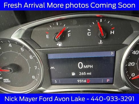 Used 2024 GMC Terrain SLT AWD/4WD image 14