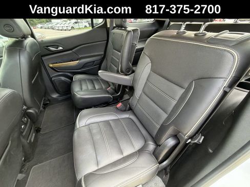 Used 2019 GMC Acadia Denali w/ Technology Package FWD image 27