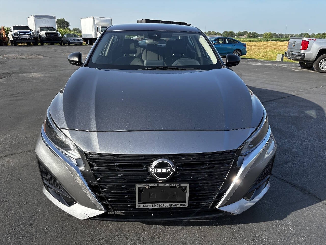 Used 2024 Nissan Altima 2.5 SV FWD image 8