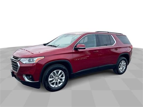 Certified 2020 Chevrolet Traverse LT w/ LPO, Floor Liner Package image 1