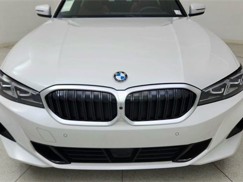 Used 2025 BMW 330i xDrive Sedan image 8