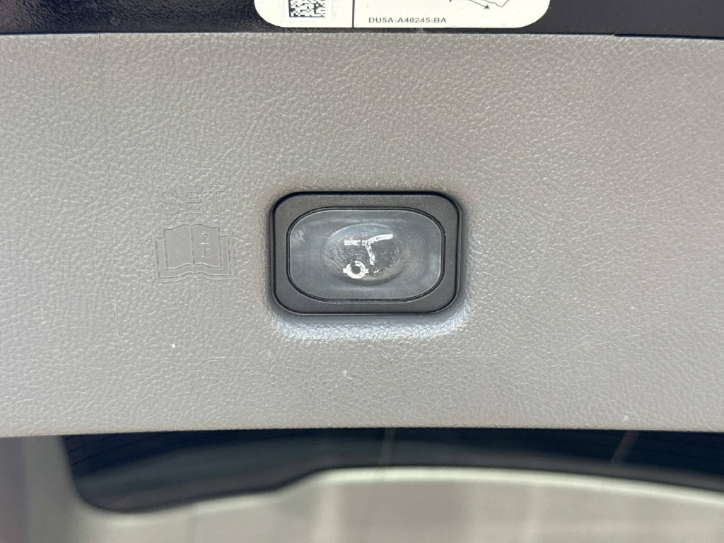 Used 2019 Lincoln Nautilus Reserve FWD image 12