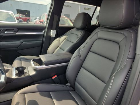 New 2027 GMC Terrain Elevation w/ Elevation Premium Package FWD image 47