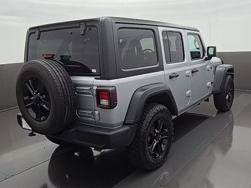 Used 2023 Jeep Wrangler Unlimited Sport AWD/4WD image 7