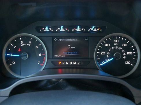 Used 2017 Ford F150 XLT w/ Equipment Group 302A Luxury image 22