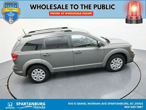 Used 2019 Dodge Journey SE image 35