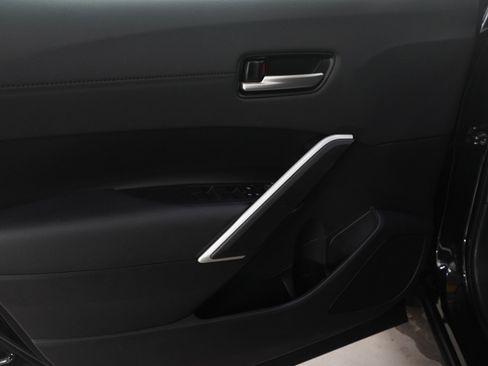 Used 2026 Toyota Corolla Cross XLE w/ Convenience Package image 16