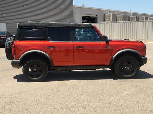 Used 2022 Ford Bronco Black Diamond AWD/4WD image 5