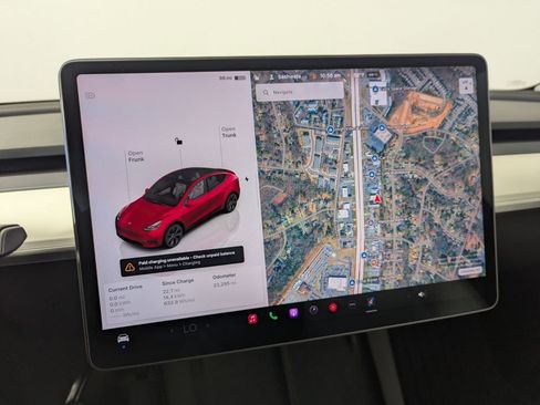 Used 2024 Tesla Model Y Long Range image 9