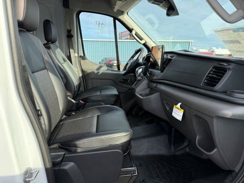 New 2026 Ford Transit 250 148 Medium Roof RWD image 13