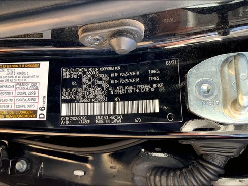 Used 2021 Lexus GX 460 Premium w/ Premium Package AWD/4WD image 36