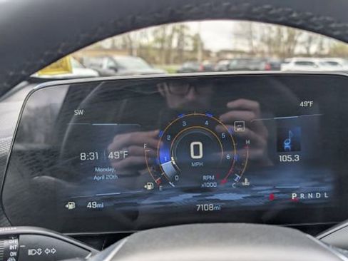Used 2025 Chevrolet Equinox LT w/ Safety and Technology Package FWD image 23