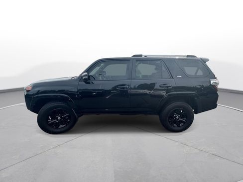 Used 2020 Toyota 4Runner SR5 Premium w/ Moonroof Package AWD/4WD image 9