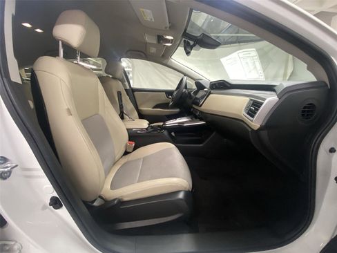 Used 2018 Honda Clarity Plug-In Hybrid image 28
