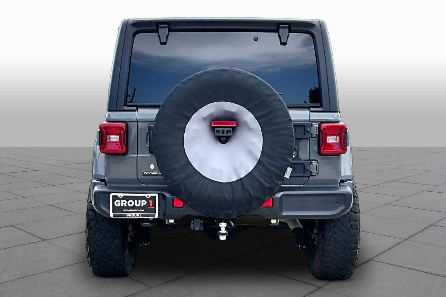 Used 2020 Jeep Wrangler Unlimited Sahara AWD/4WD image 5
