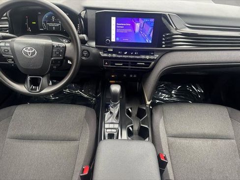 Certified 2025 Toyota Camry LE image 3
