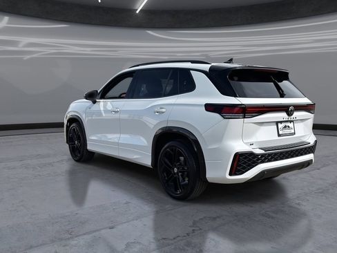 New 2026 Volkswagen Tiguan SE R-Line FWD image 4