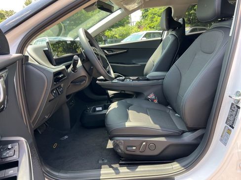New 2025 Kia EV6 Light AWD/4WD image 9