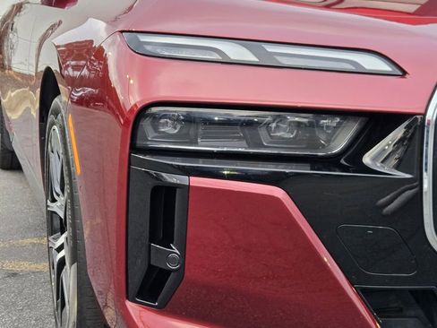 Used 2023 BMW i7 xDrive60 image 14