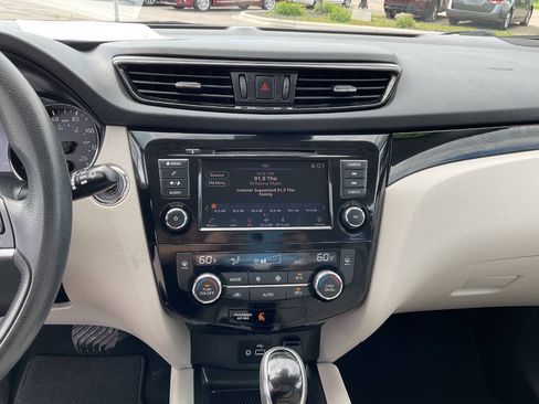 Used 2019 Nissan Rogue Sport SV AWD/4WD image 21