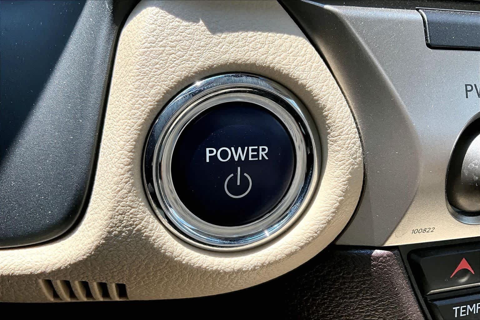 Used 2018 Lexus ES 300h w/ Luxury Package FWD image 30