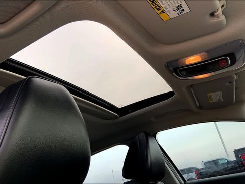 Used 2023 Hyundai Elantra Limited image 13