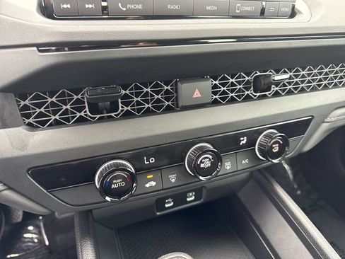 Used 2023 Honda Accord LX image 19
