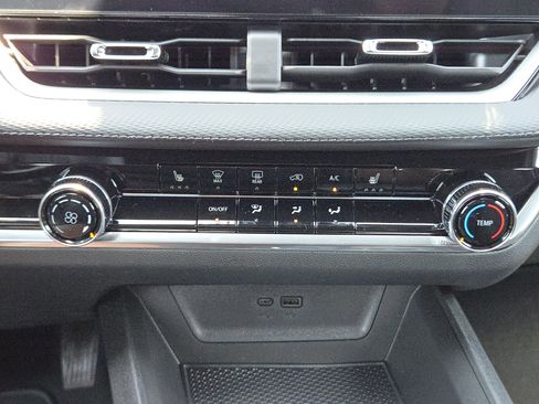 New 2026 Chevrolet Equinox LT w/ Midnight Edition image 14