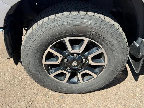 Used 2015 Toyota Tundra Limited w/ Limited Premium Package AWD/4WD image 11