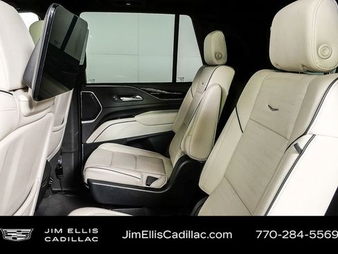 Used 2021 Cadillac Escalade Sport w/ Driver Assist Tech Package image 19