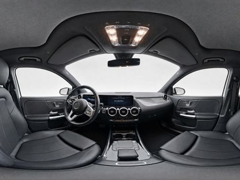 Used 2021 Mercedes-Benz GLA 250 4MATIC image 10