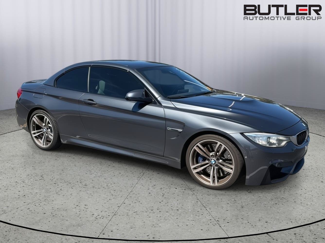 Used 2015 BMW M4 Convertible RWD image 5