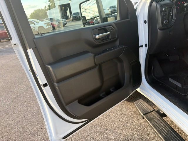 New 2026 Chevrolet Silverado 2500 Custom w/ Custom Value Package AWD/4WD image 20