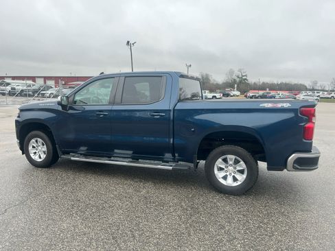 Used 2019 Chevrolet Silverado 1500 LT w/ Remote Start Package image 4