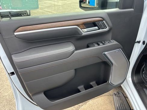 New 2026 Chevrolet Silverado 3500 High Country w/ High Country Premium Package AWD/4WD image 27