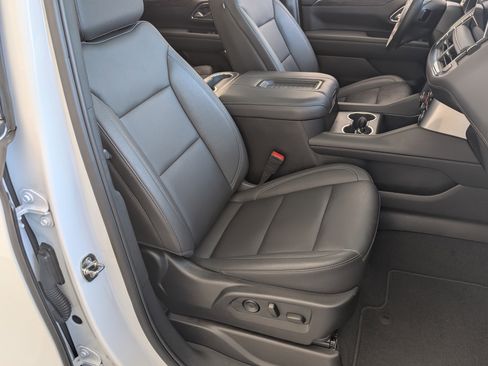 Used 2024 Chevrolet Tahoe Z71 w/ Z71 Off-Road Package image 22