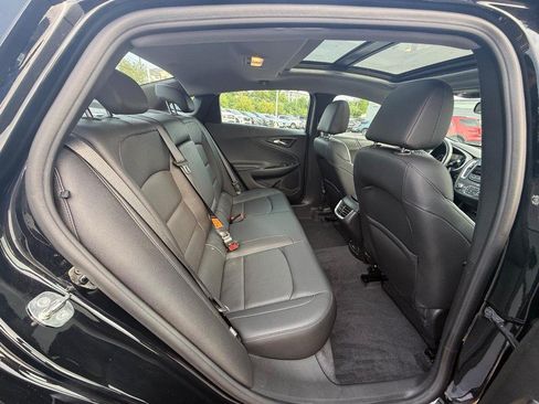 Used 2022 Chevrolet Malibu Premier FWD image 14