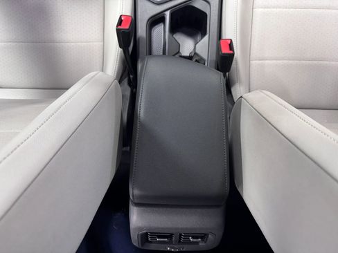 Used 2019 Volkswagen Tiguan SE w/ Panoramic Sunroof Package image 38