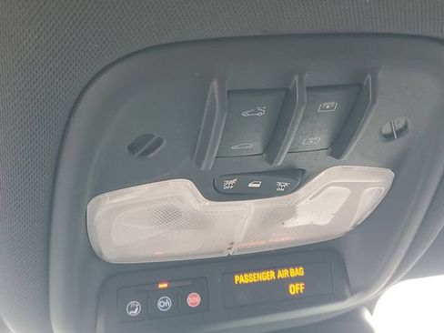 Used 2024 Chevrolet TrailBlazer RS w/ Convenience Package AWD/4WD image 30
