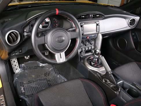 Used 2015 Scion FR-S Release Series 1.0 image 5