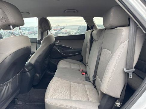 Used 2019 Hyundai Santa Fe XL SE FWD image 5